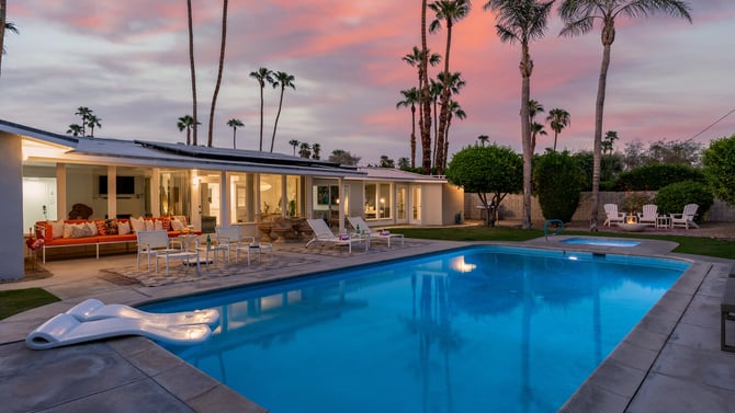 Vacation Homes With Spa-Like Baths In